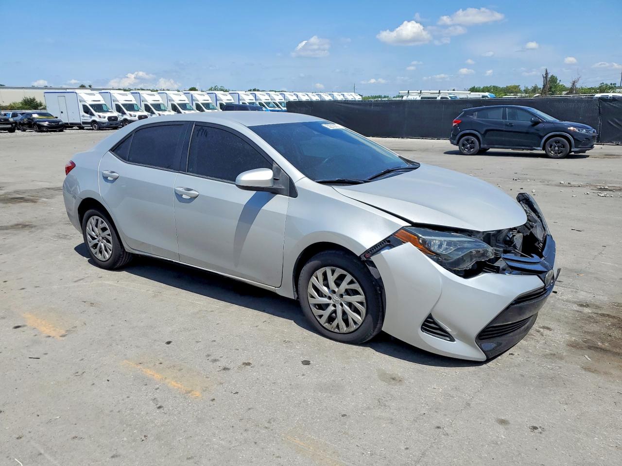 2018 TOYOTA COROLLA LE photo 7