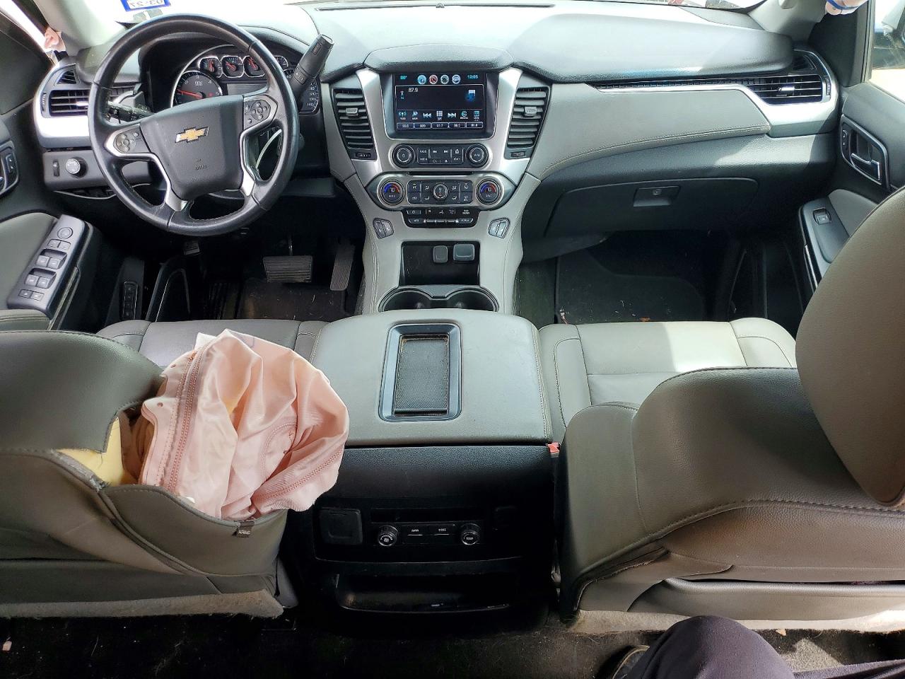 2018 CHEVROLET SUBURBAN C1500 LT photo 8