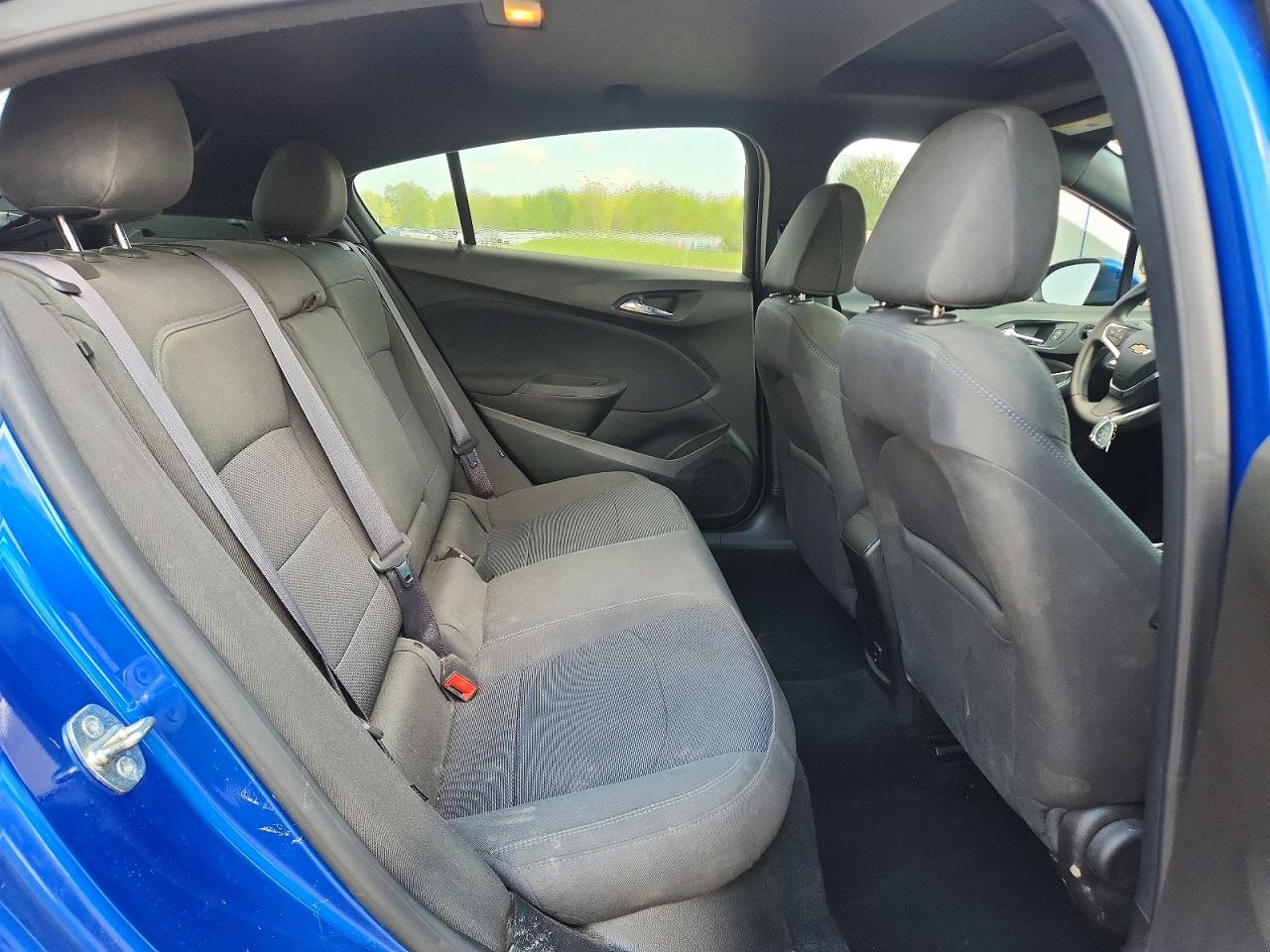 2017 CHEVROLET CRUZE LT photo 19