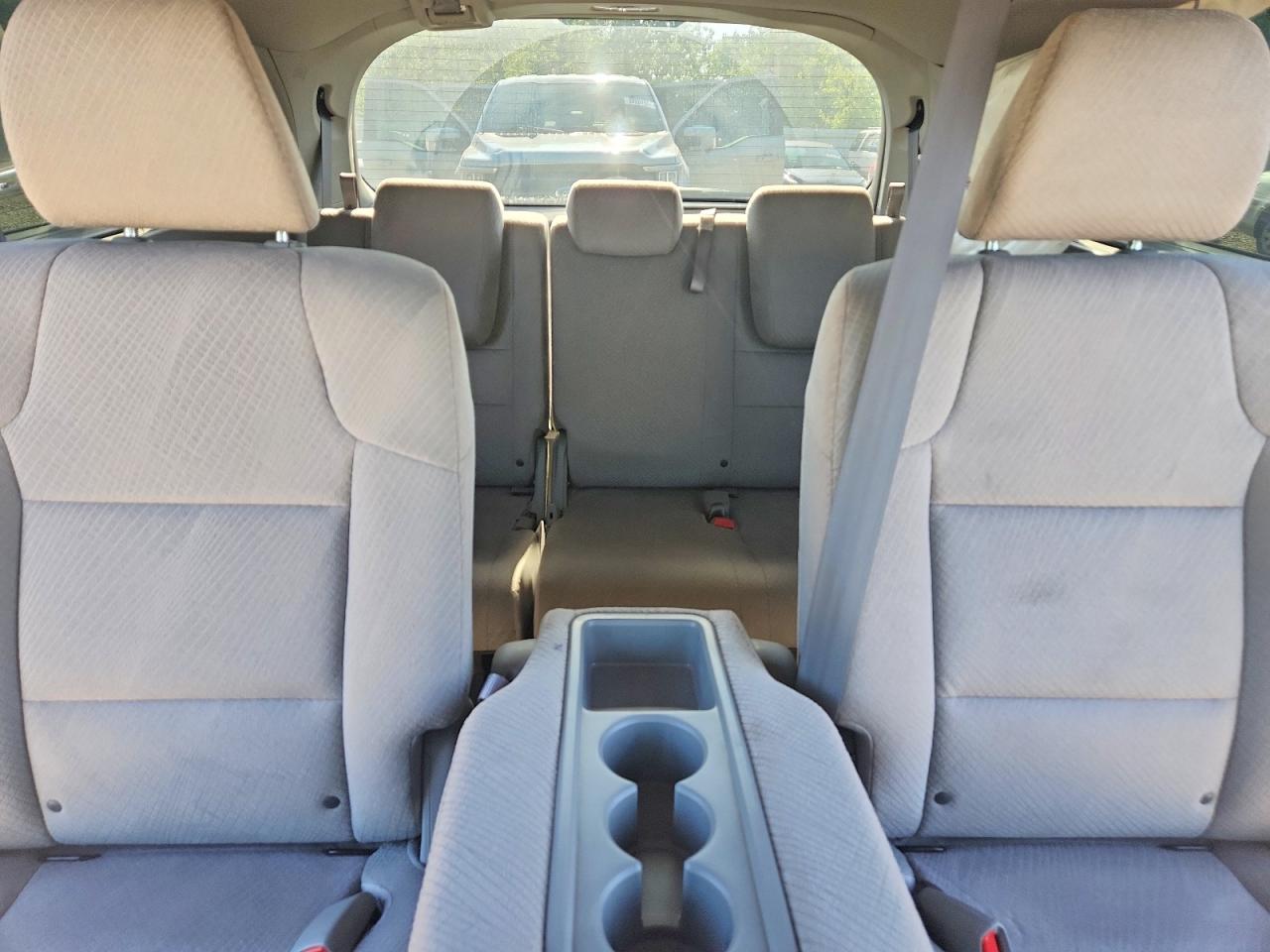 2016 HONDA ODYSSEY EX photo 19