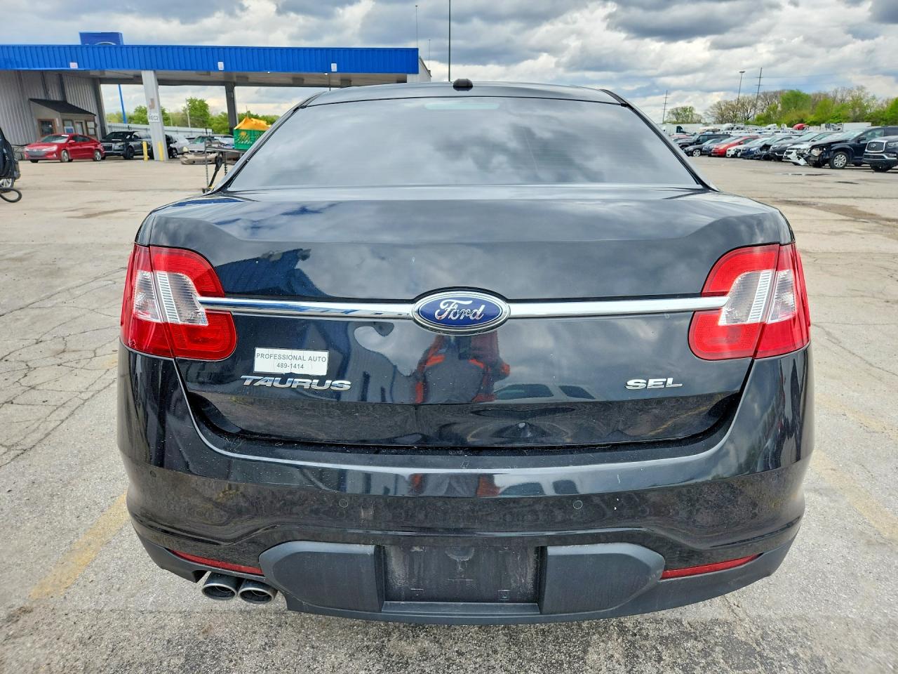 2010 FORD TAURUS SEL photo 6