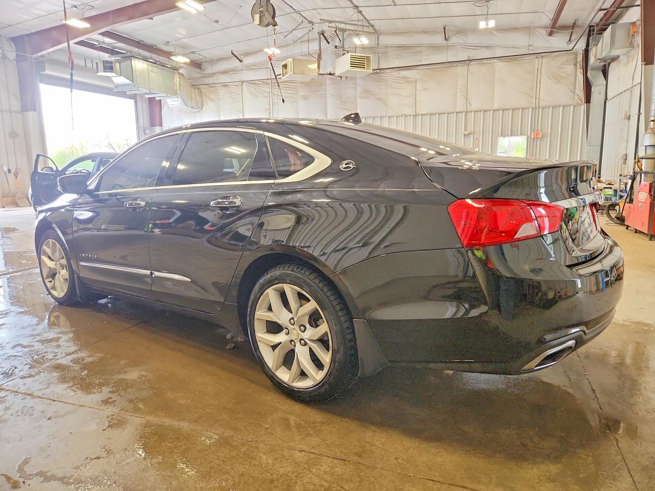 2014 CHEVROLET IMPALA LTZ photo 3