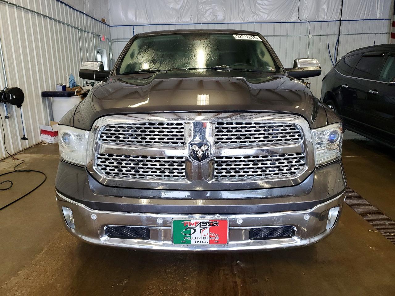 2016 RAM 1500 LARAMIE photo 9