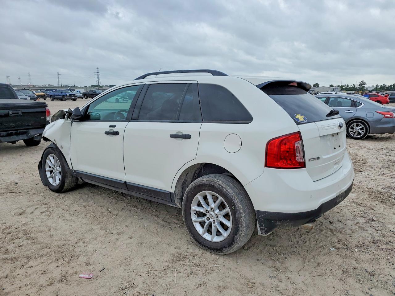 2013 FORD EDGE SE photo 3