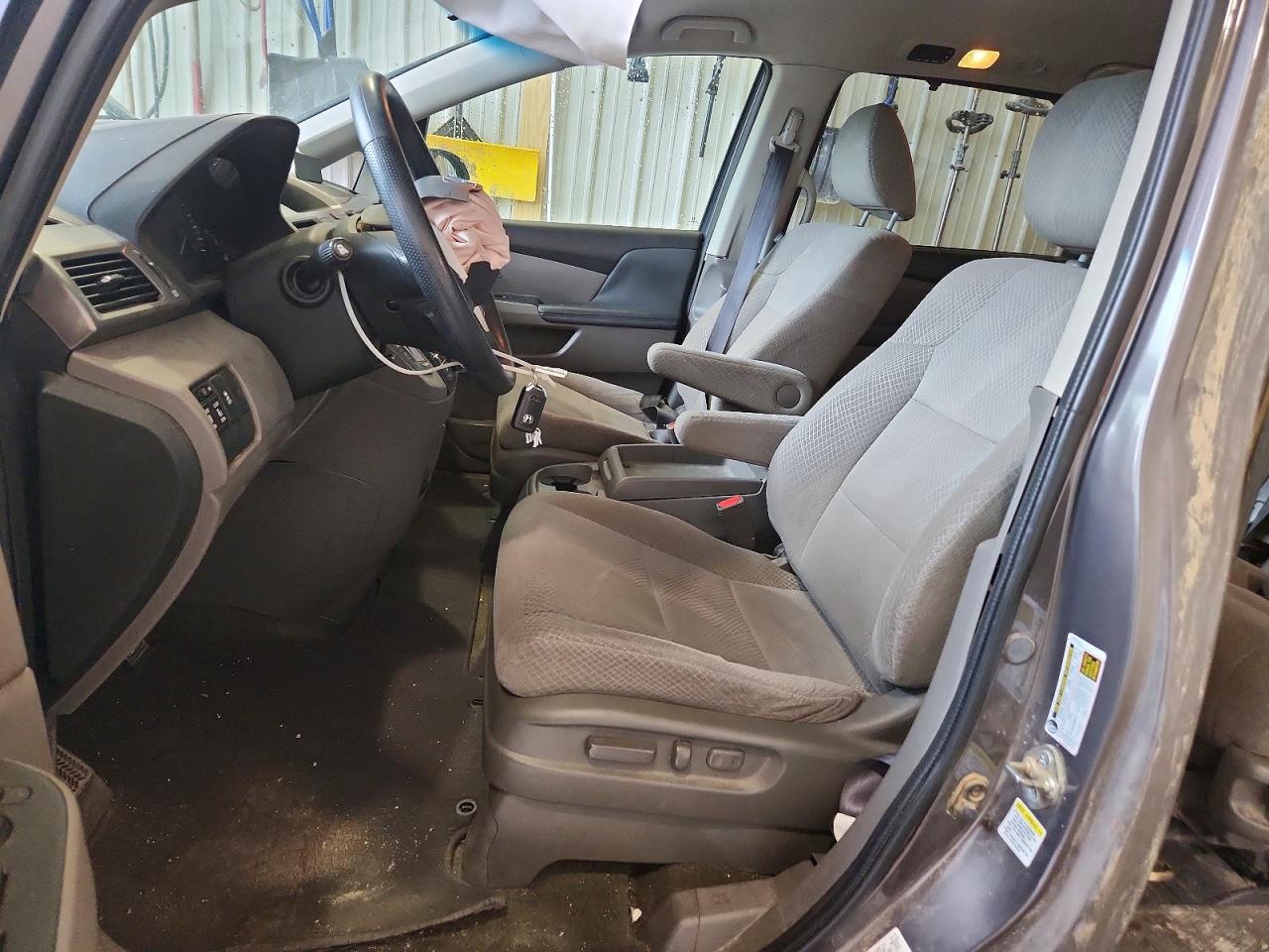 2016 HONDA ODYSSEY SE photo 13