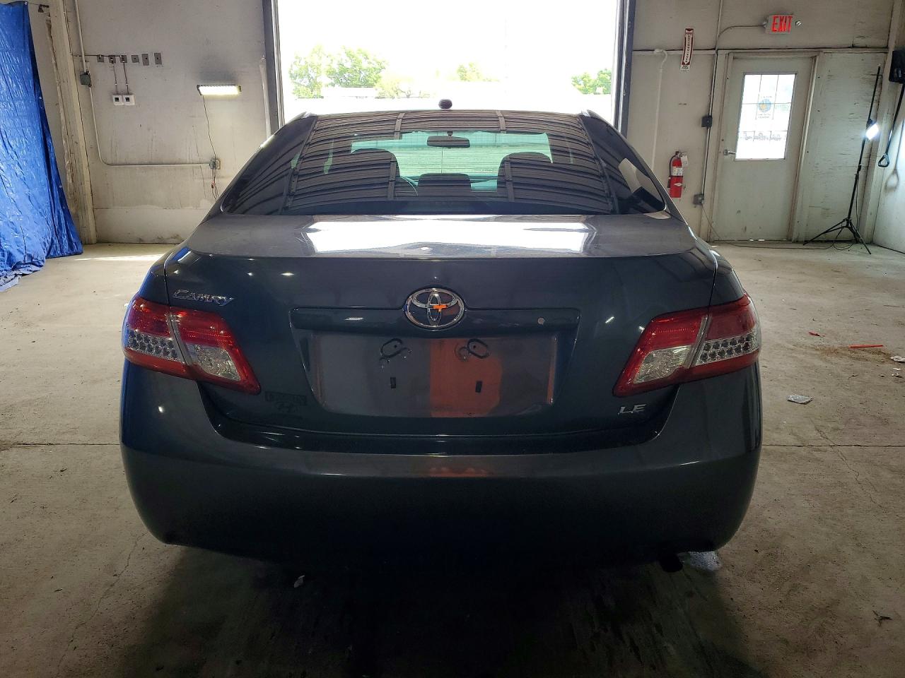 2011 TOYOTA CAMRY LE photo 16