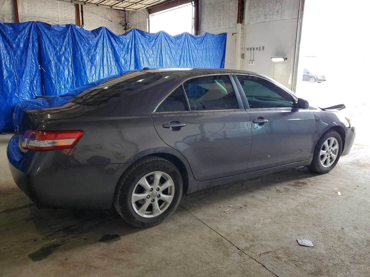 2011 TOYOTA CAMRY LE photo 7