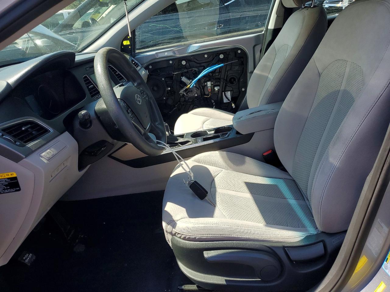 2016 HYUNDAI SONATA SE photo 13