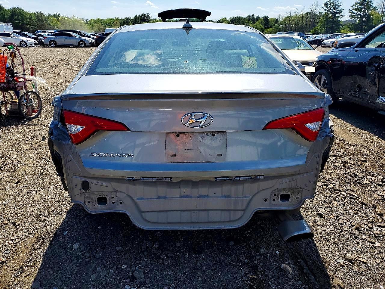 2016 HYUNDAI SONATA SE photo 11