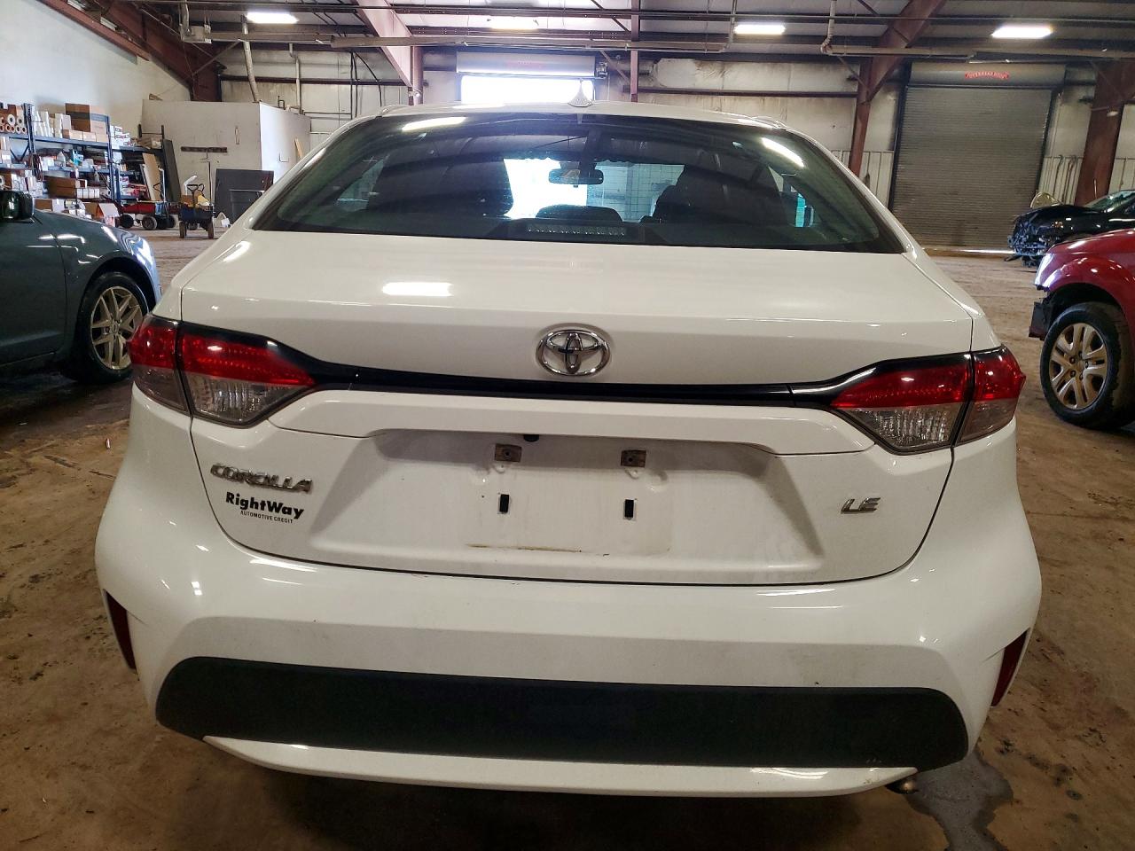 2021 TOYOTA COROLLA LE photo 11