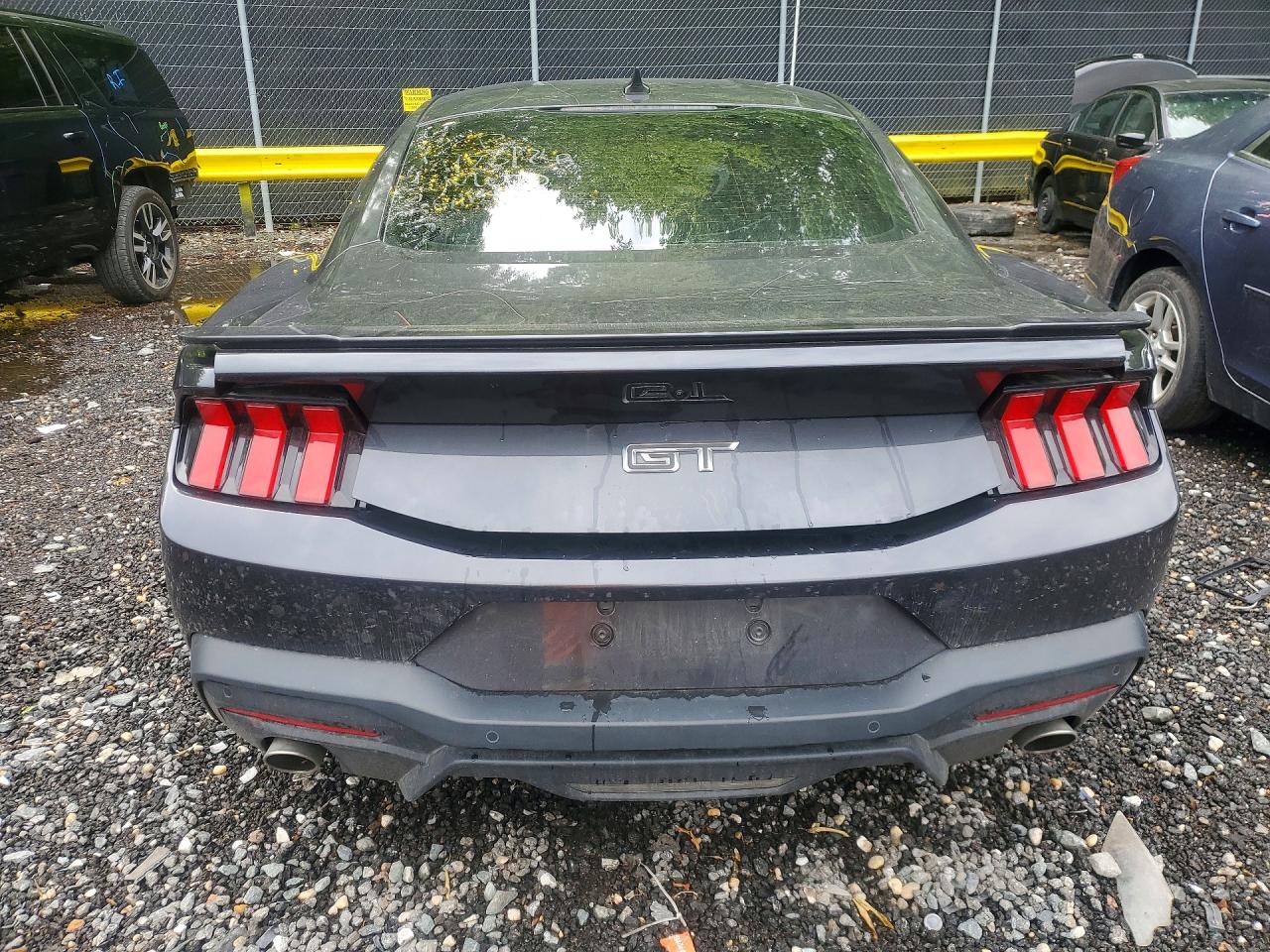 2024 FORD MUSTANG GT photo 16