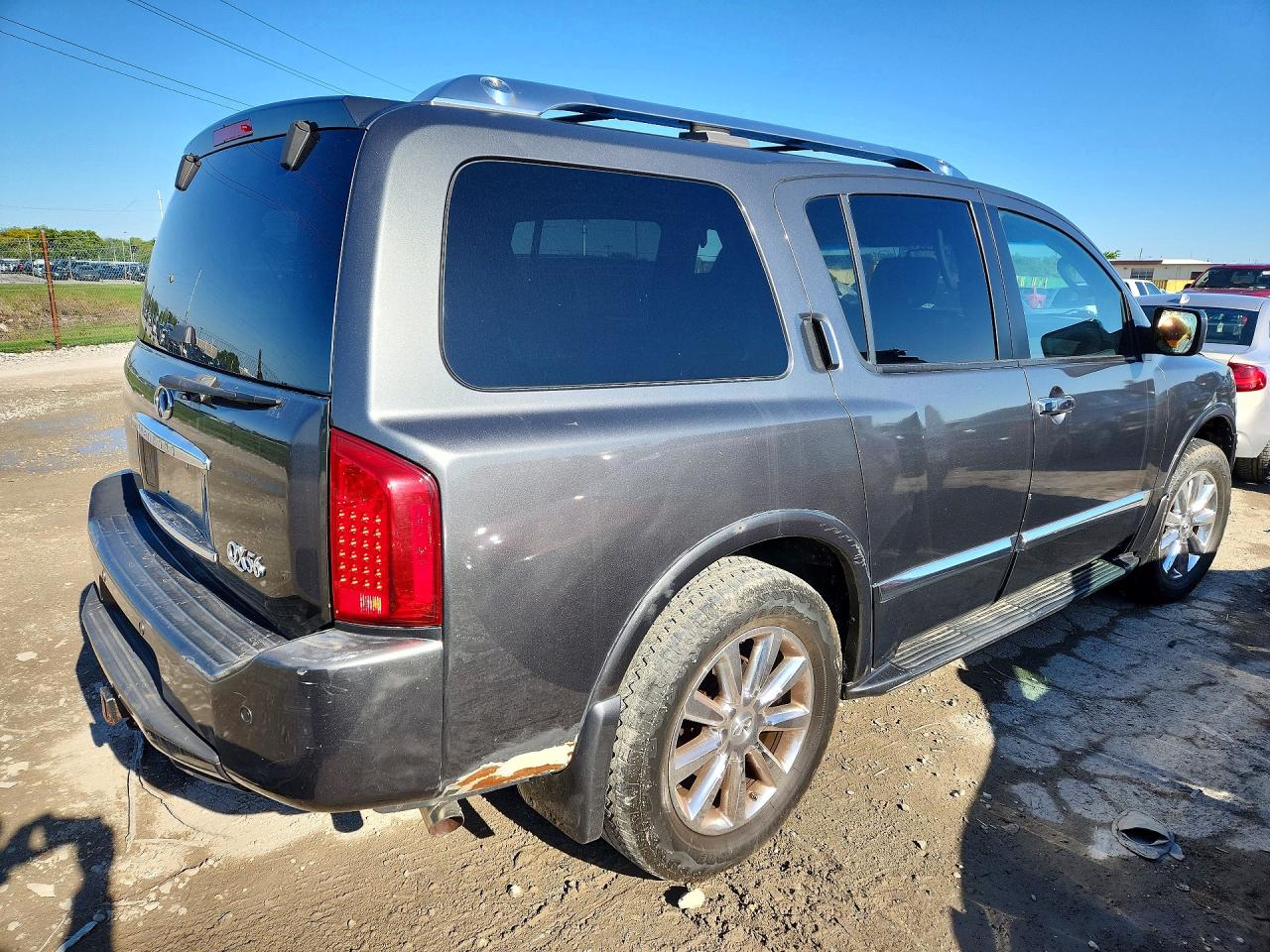 2008 INFINITI QX56 BASE photo 5