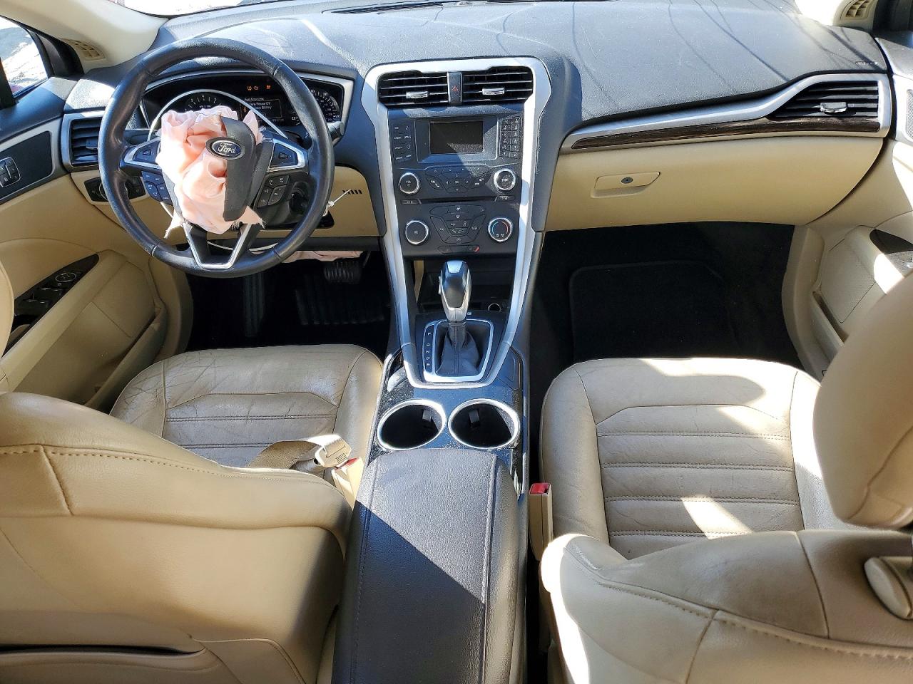 2014 FORD FUSION SE photo 22