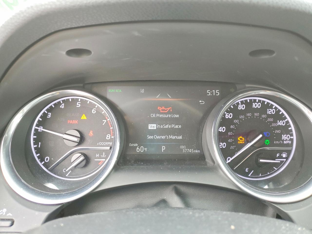 2020 TOYOTA CAMRY LE photo 17
