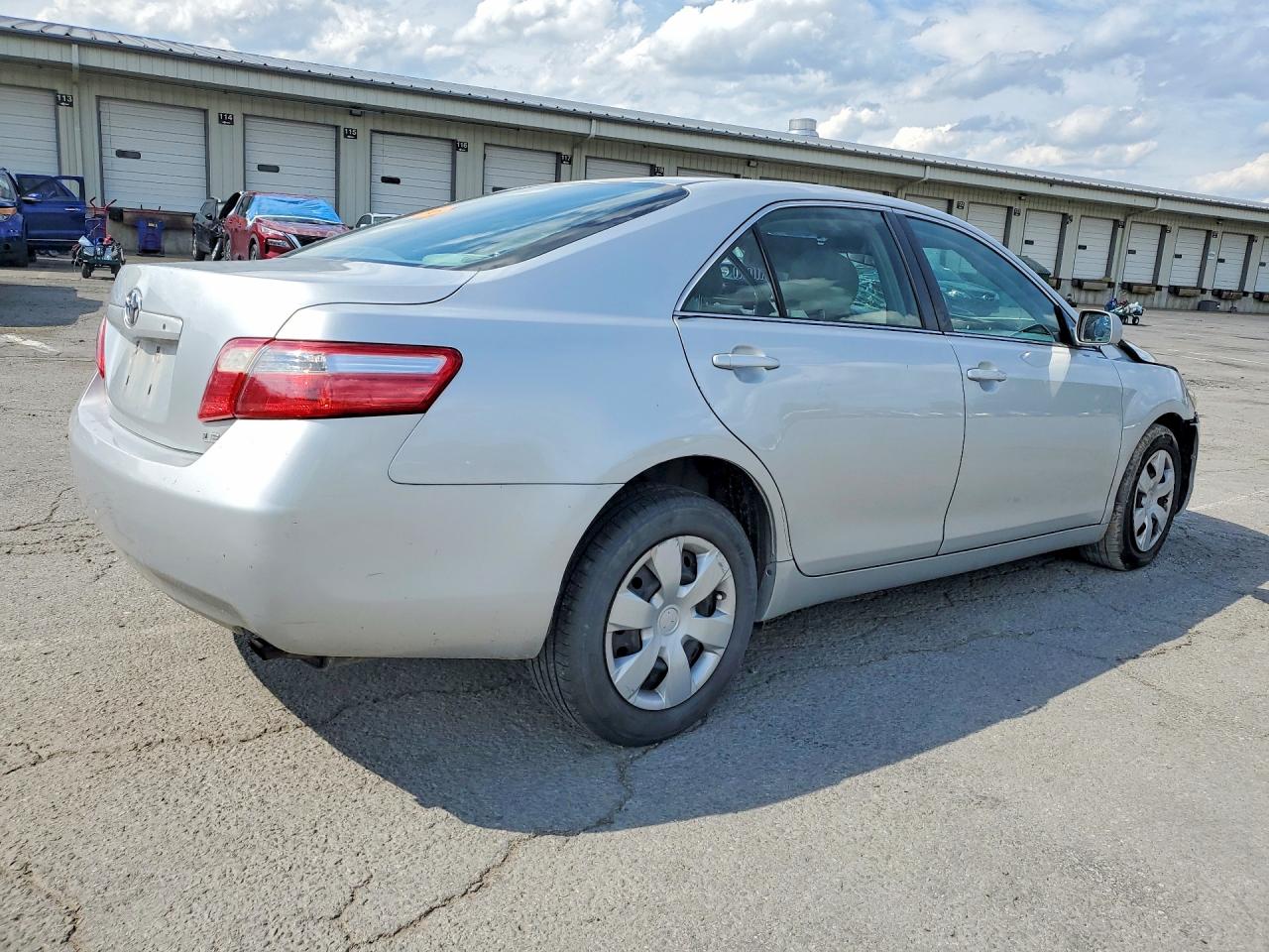 2007 TOYOTA CAMRY LE photo 5