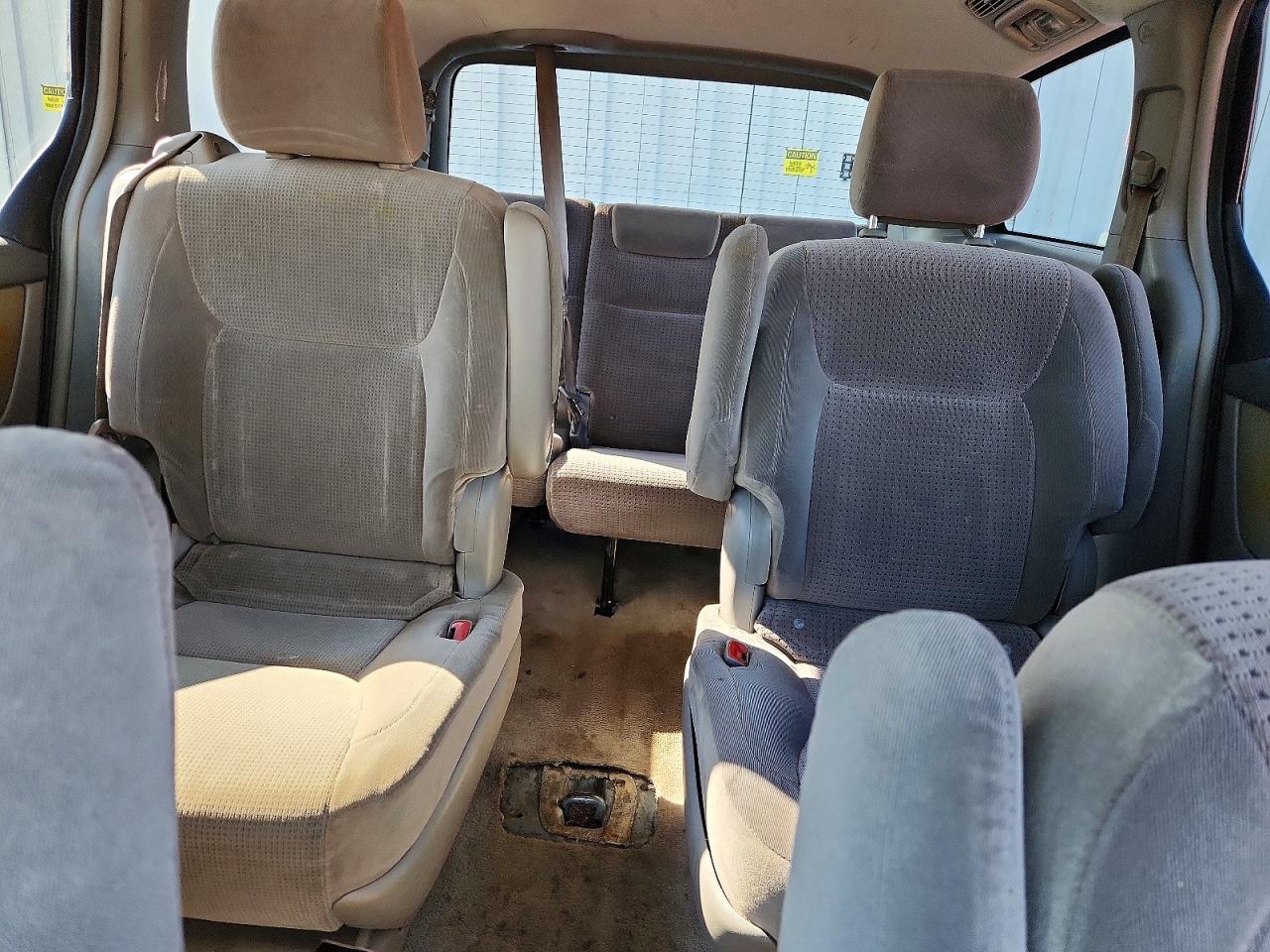 2006 TOYOTA SIENNA LE 7 PASSENGER photo 10