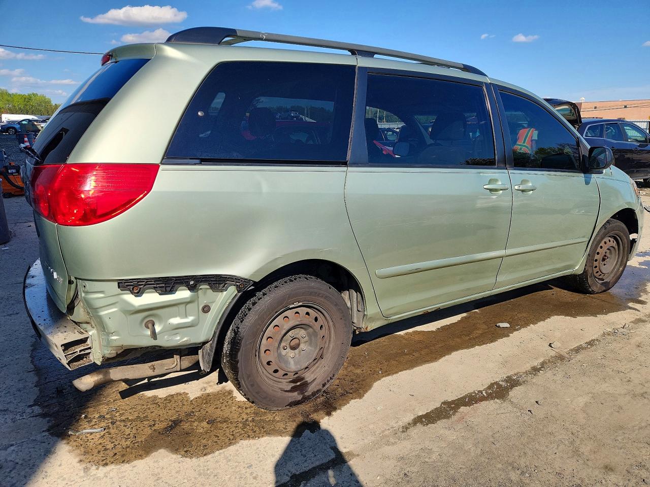 2006 TOYOTA SIENNA LE 7 PASSENGER photo 3