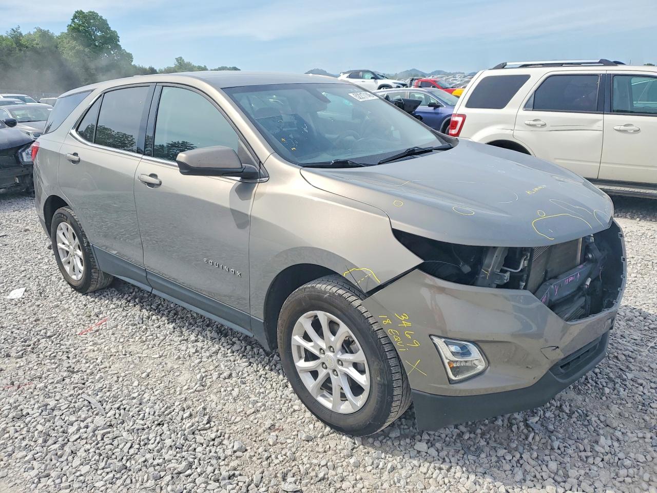 2018 CHEVROLET EQUINOX LT photo 4