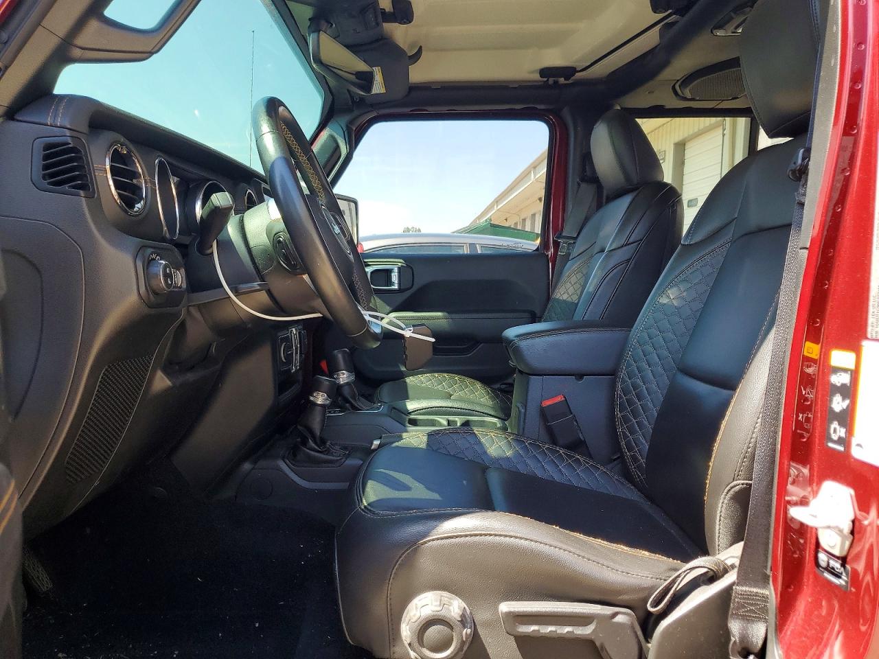 2021 JEEP GLADIATOR OVERLAND photo 13