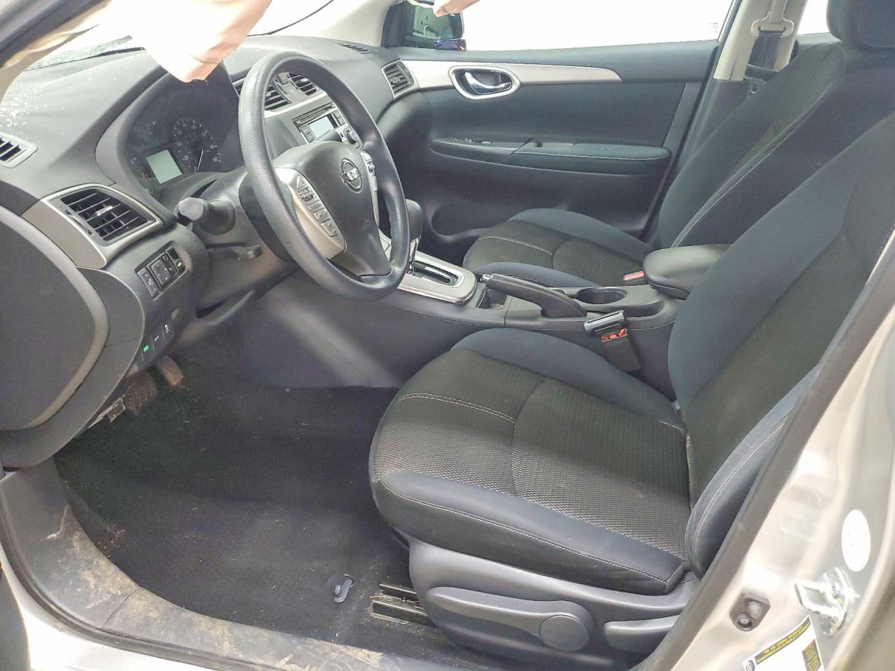 2015 NISSAN SENTRA S photo 13