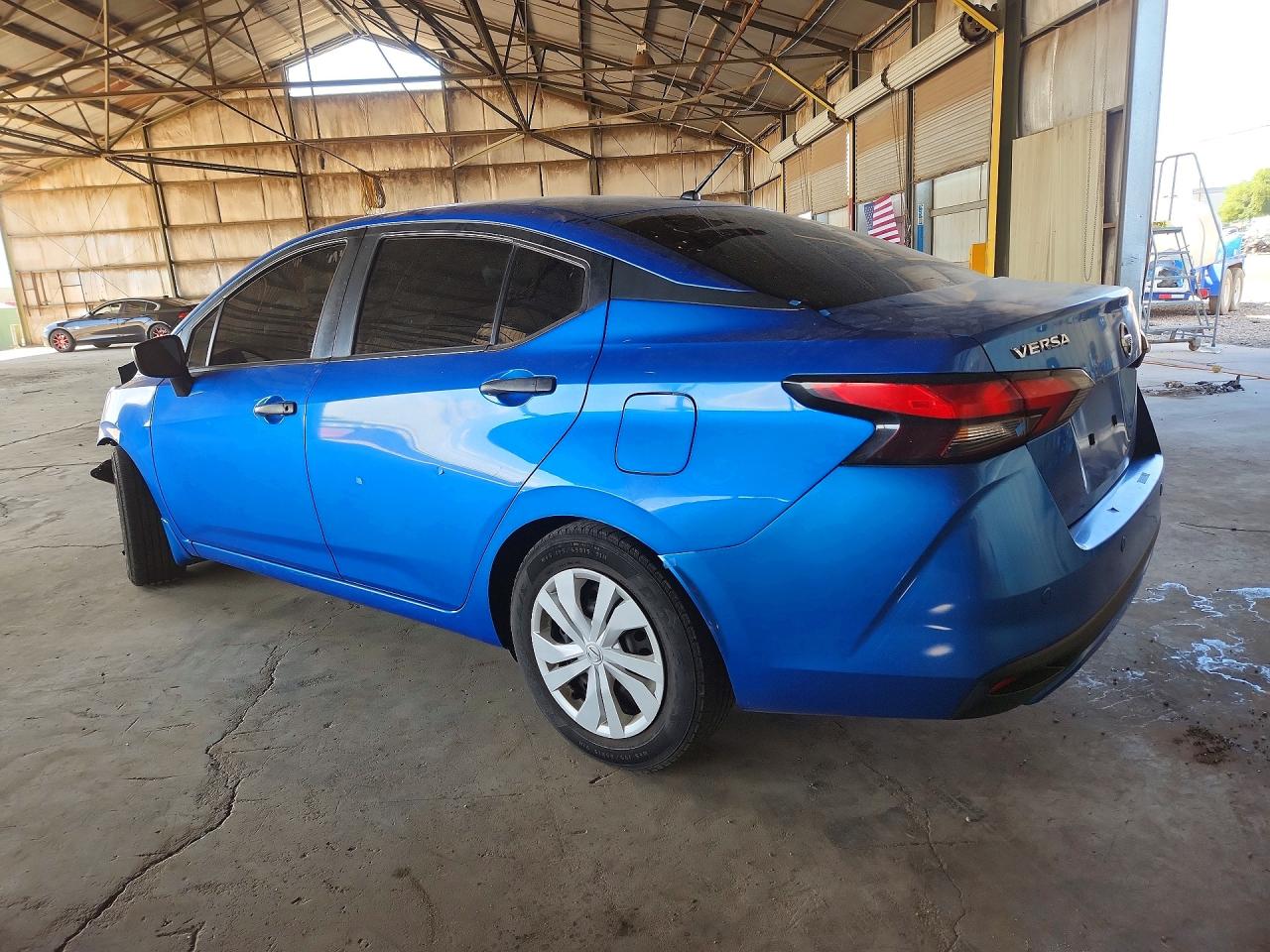 2021 NISSAN VERSA S photo 2