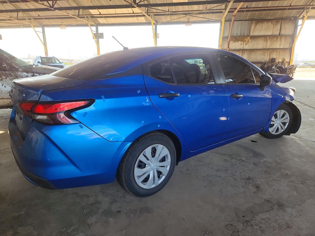 2021 NISSAN VERSA S photo 3