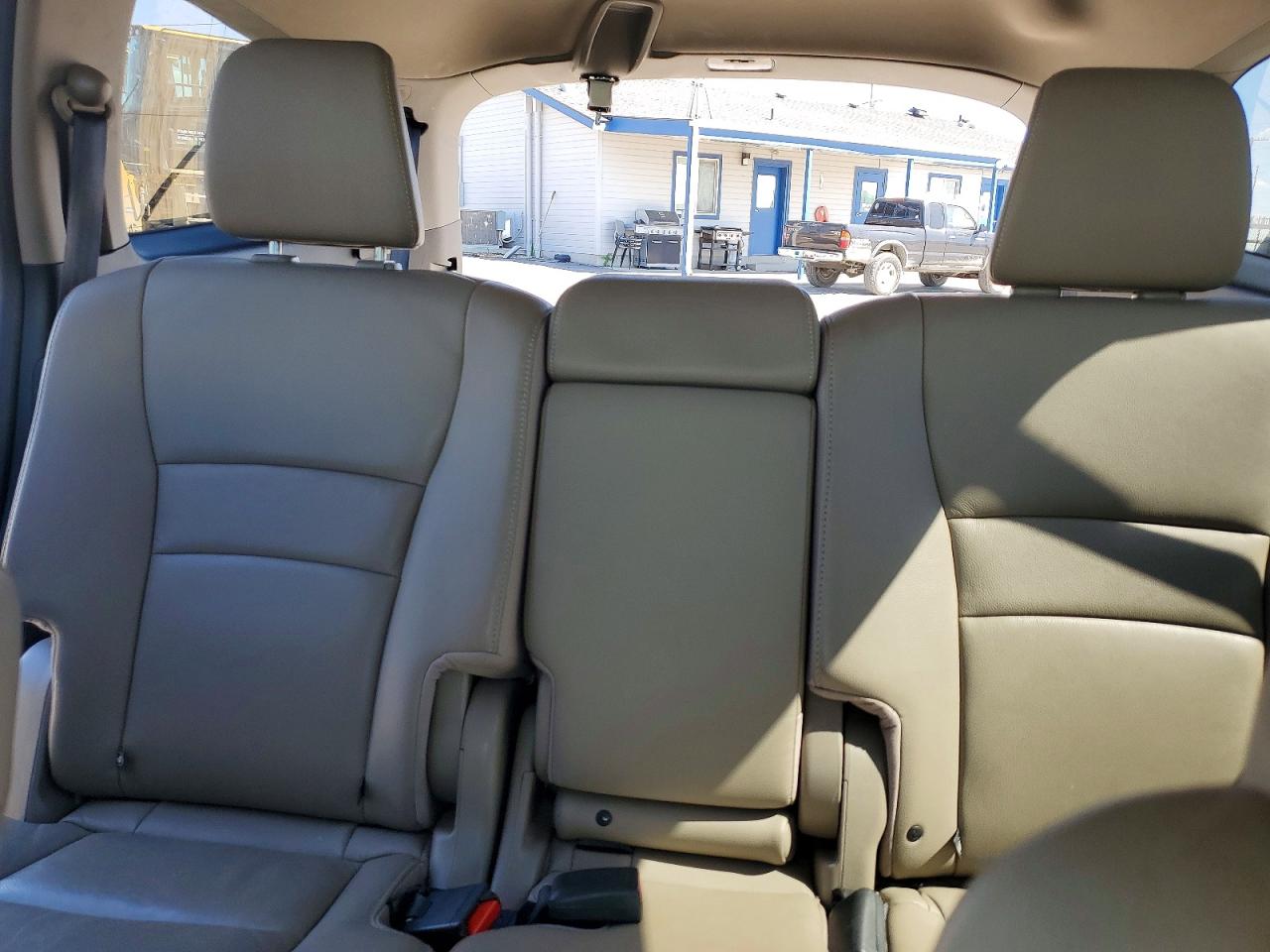 2016 HONDA PILOT EXL photo 28