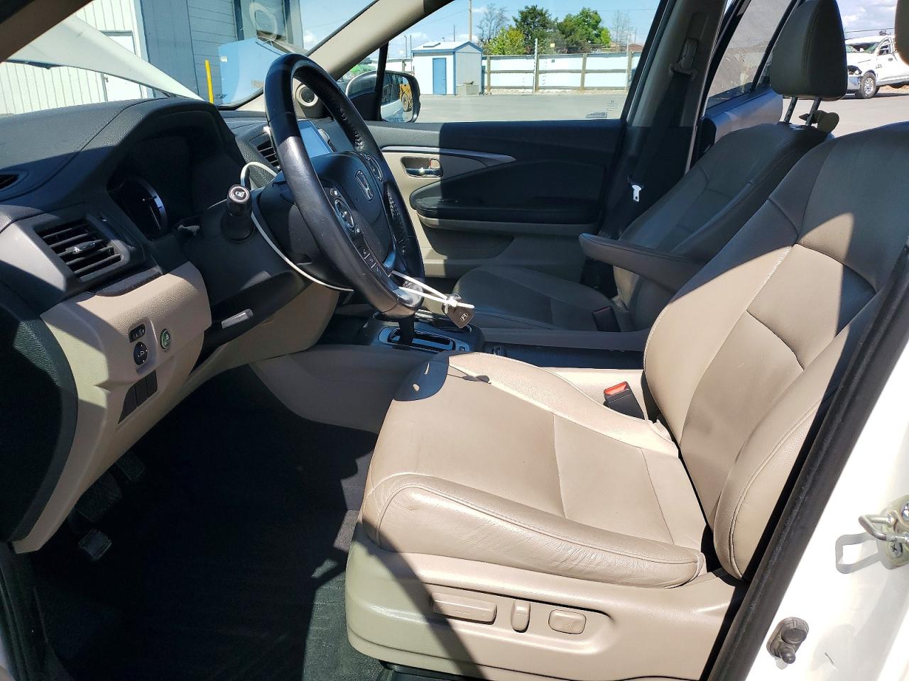 2016 HONDA PILOT EXL photo 19