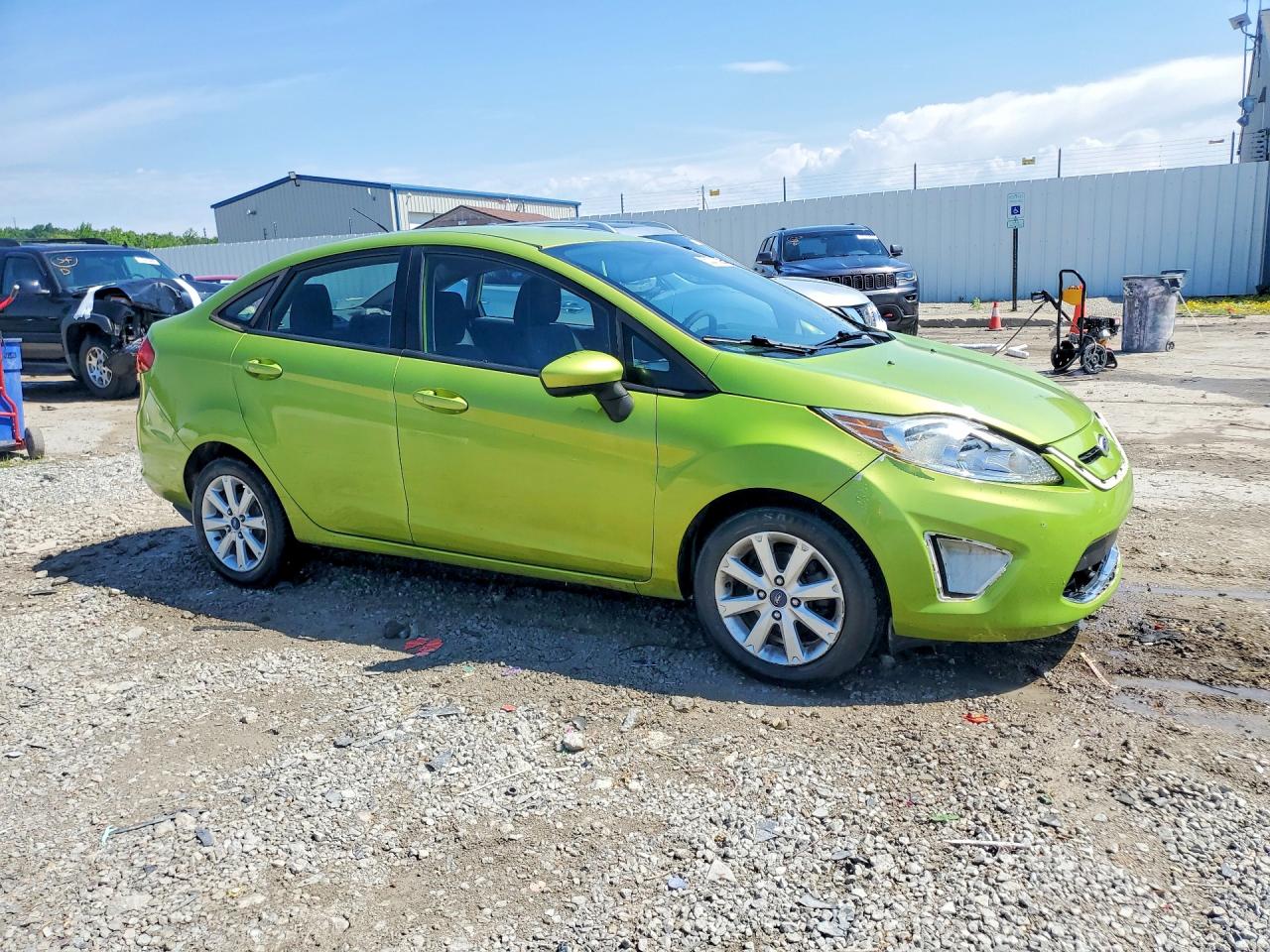 2012 FORD FIESTA SE photo 10