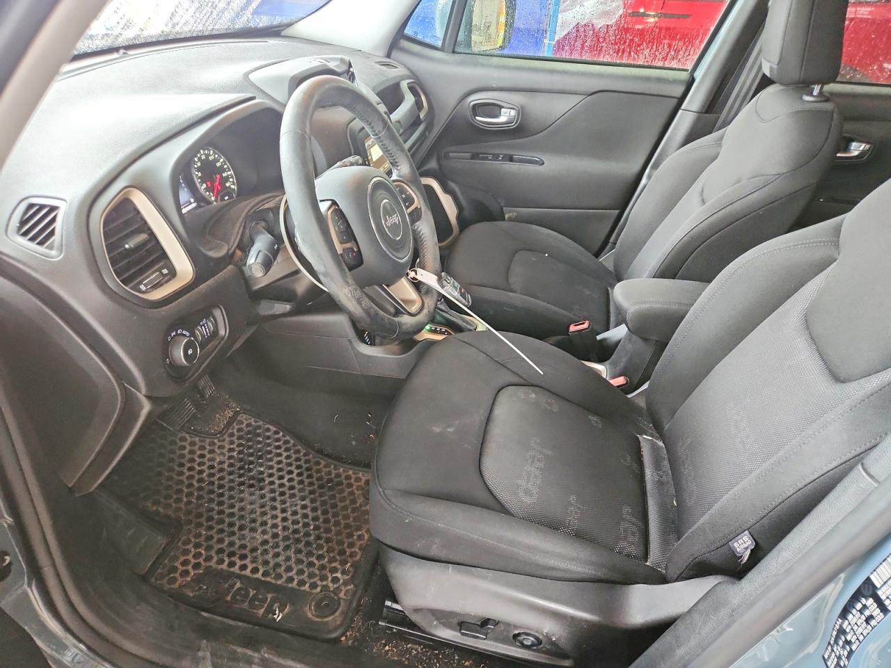 2017 JEEP RENEGADE LATITUDE photo 13