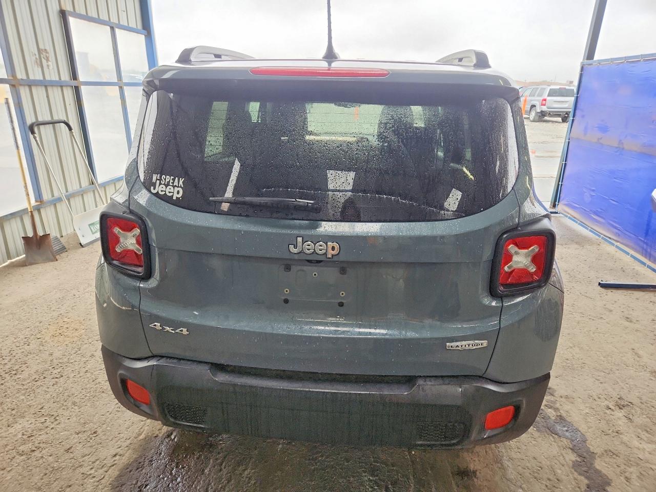 2017 JEEP RENEGADE LATITUDE photo 11