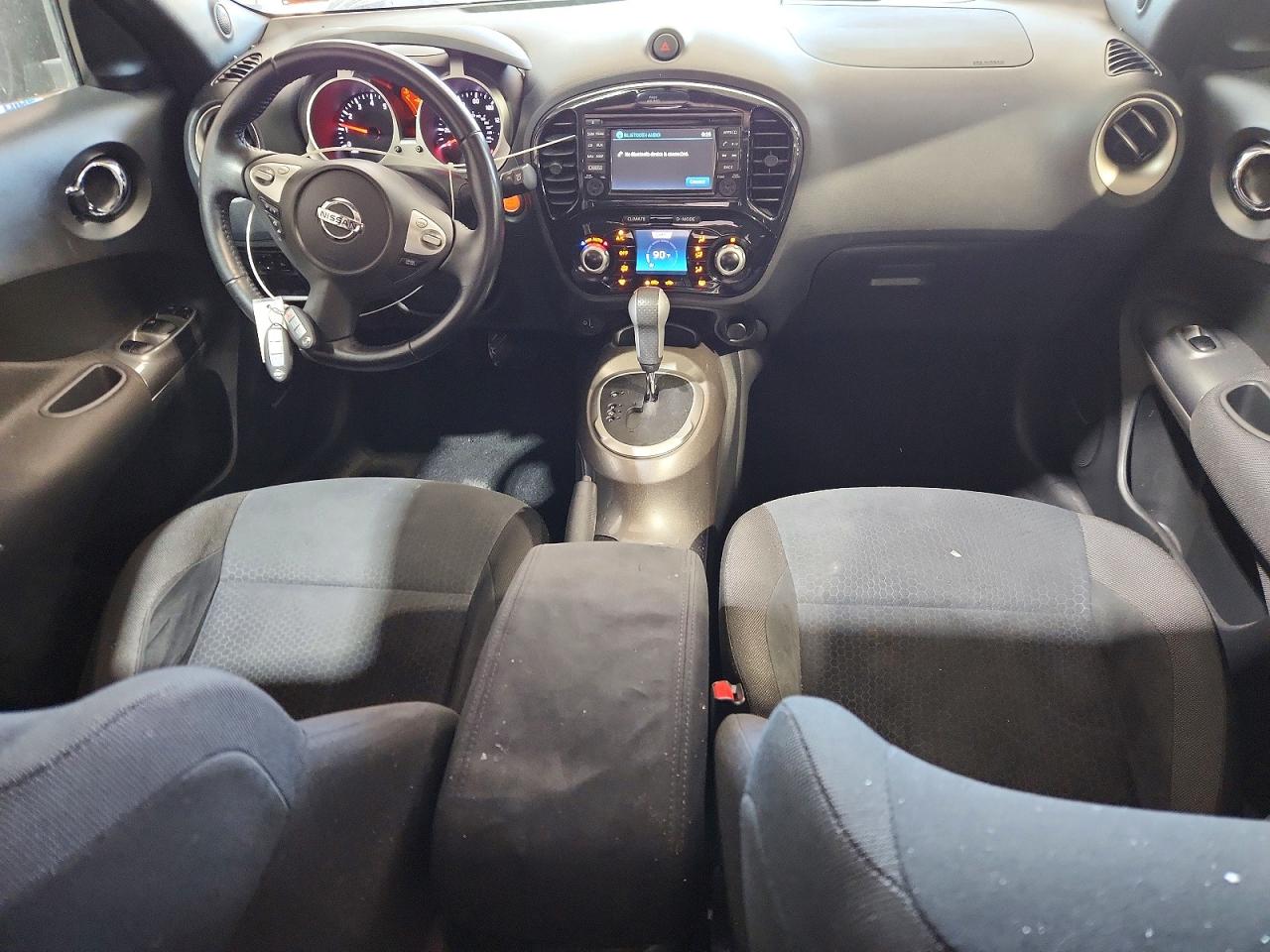 2015 NISSAN JUKE SV photo 15