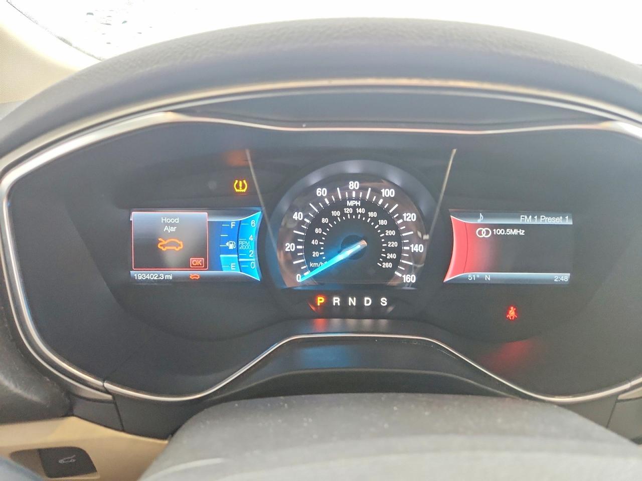 2014 FORD FUSION SE photo 9