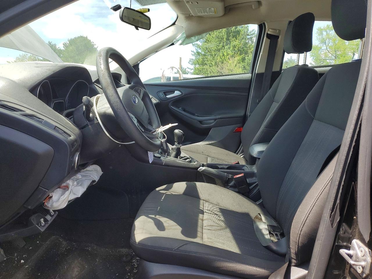 2015 FORD FOCUS SE photo 13