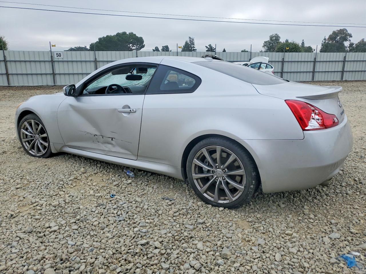 2008 INFINITI G37 photo 3