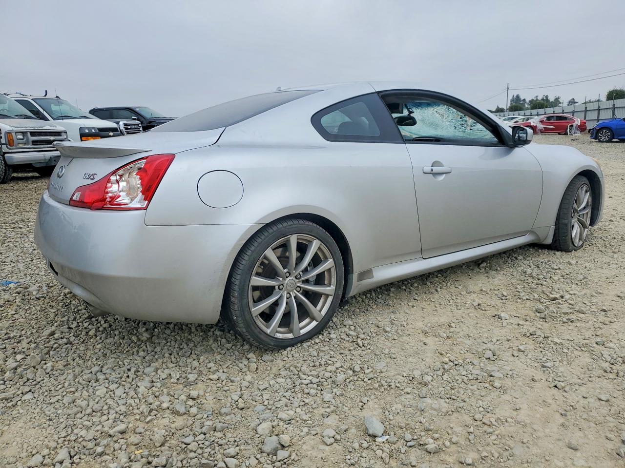 2008 INFINITI G37 photo 5