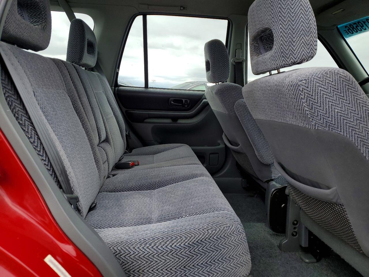 1998 HONDA CR-V LX photo 28