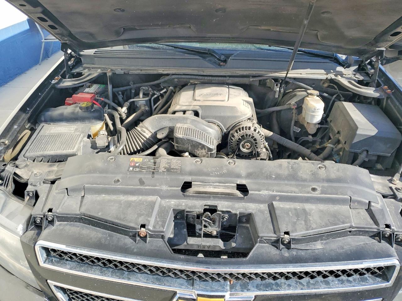 2013 CHEVROLET SUBURBAN K1500 LT photo 12