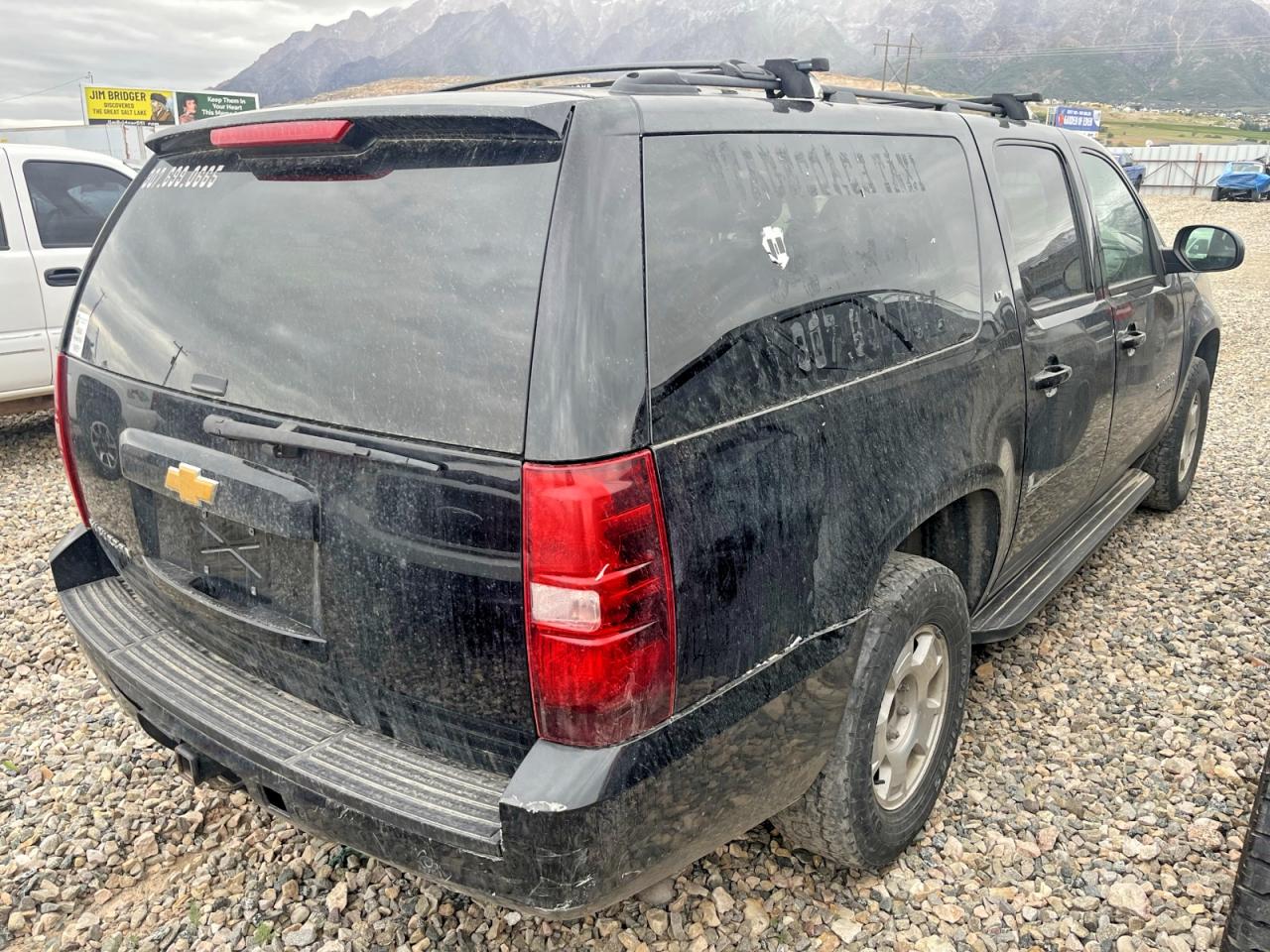 2013 CHEVROLET SUBURBAN K1500 LT photo 3
