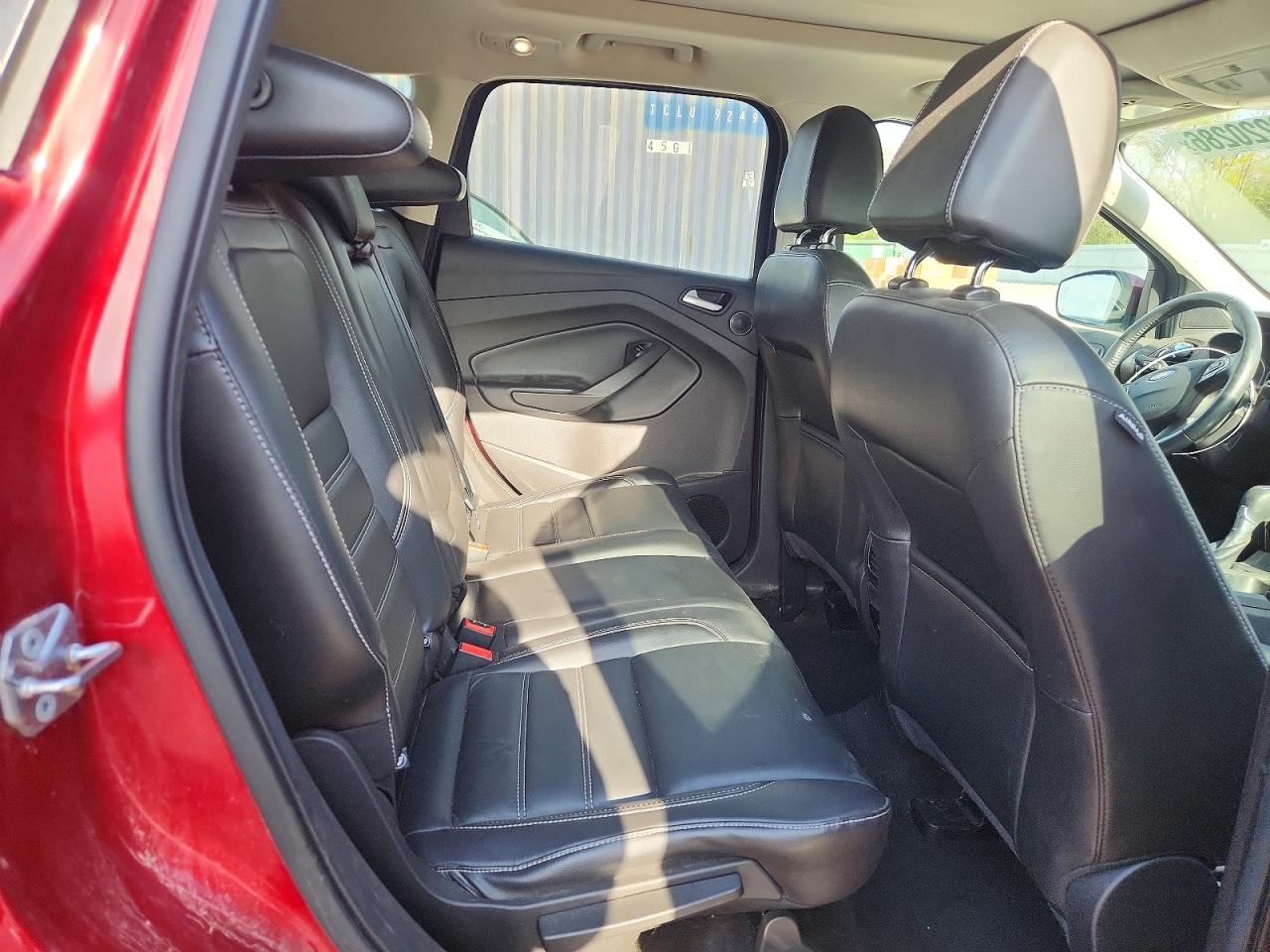 2017 FORD ESCAPE TITANIUM photo 19