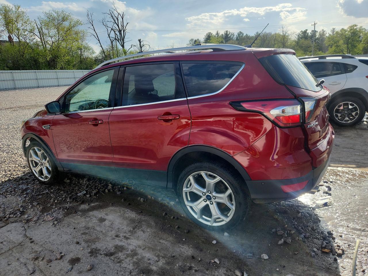2017 FORD ESCAPE TITANIUM photo 3