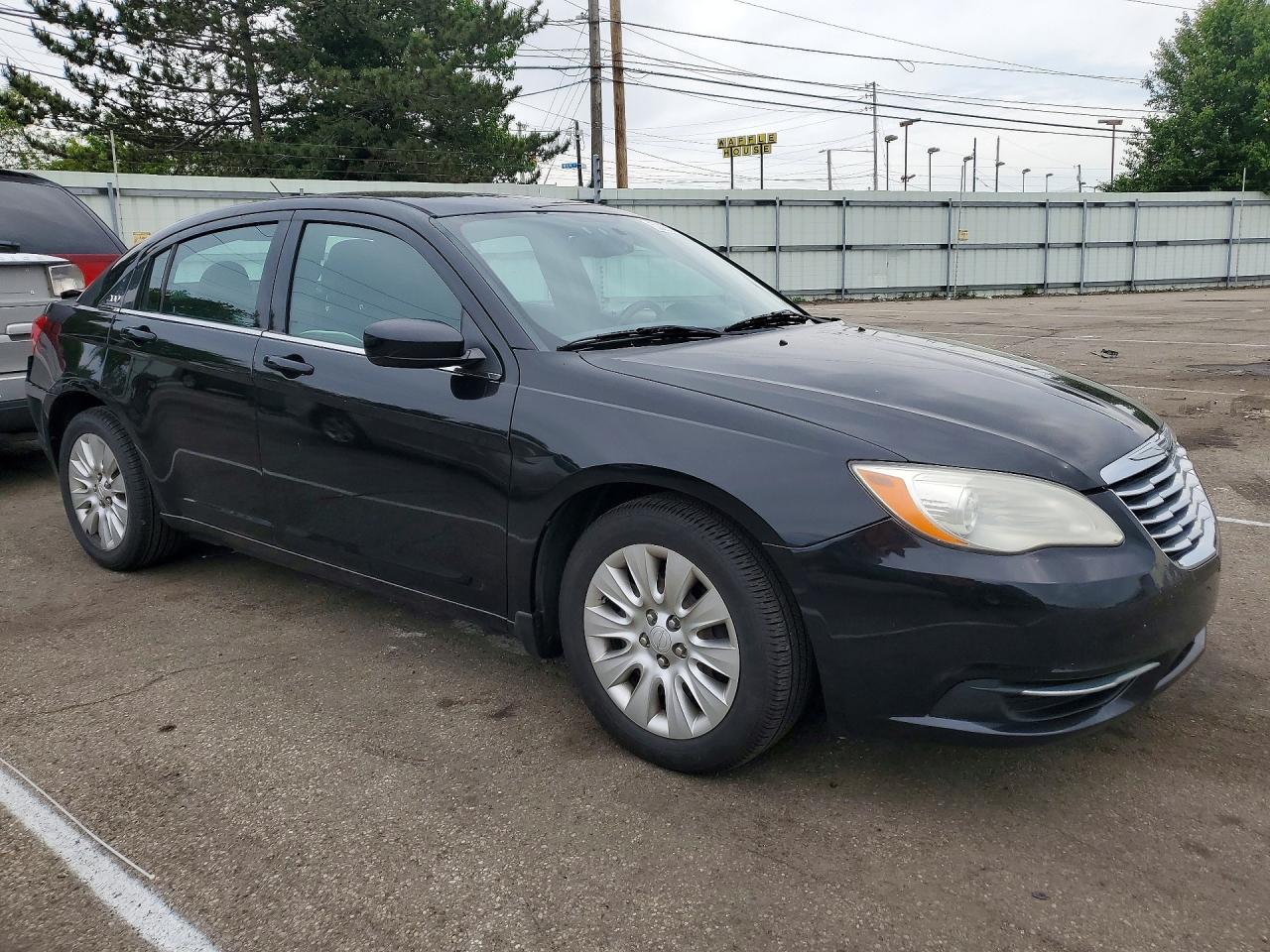 2013 CHRYSLER 200 LX photo 7