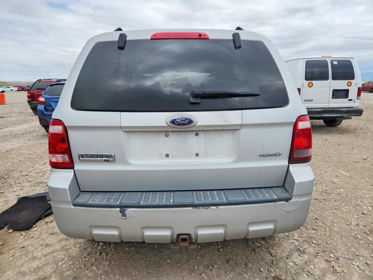 2008 FORD ESCAPE XLT photo 16