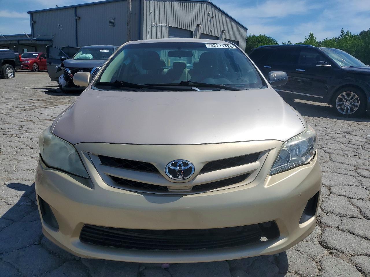 2012 TOYOTA COROLLA LE photo 9