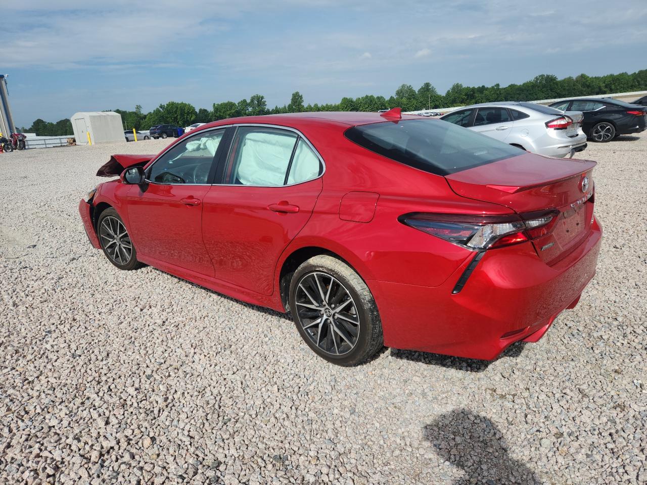 2023 TOYOTA CAMRY SE photo 2