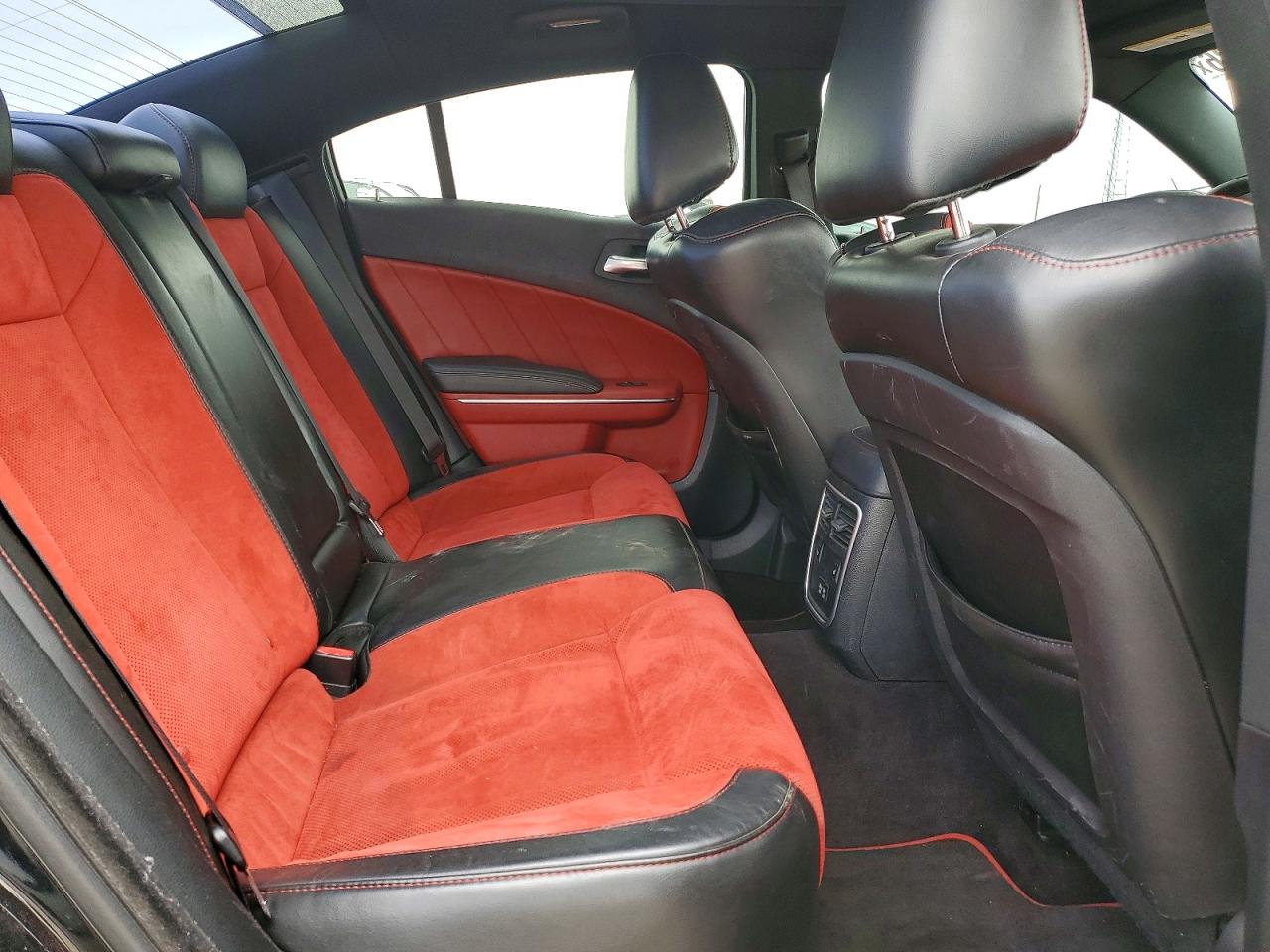 2017 DODGE CHARGER photo 28