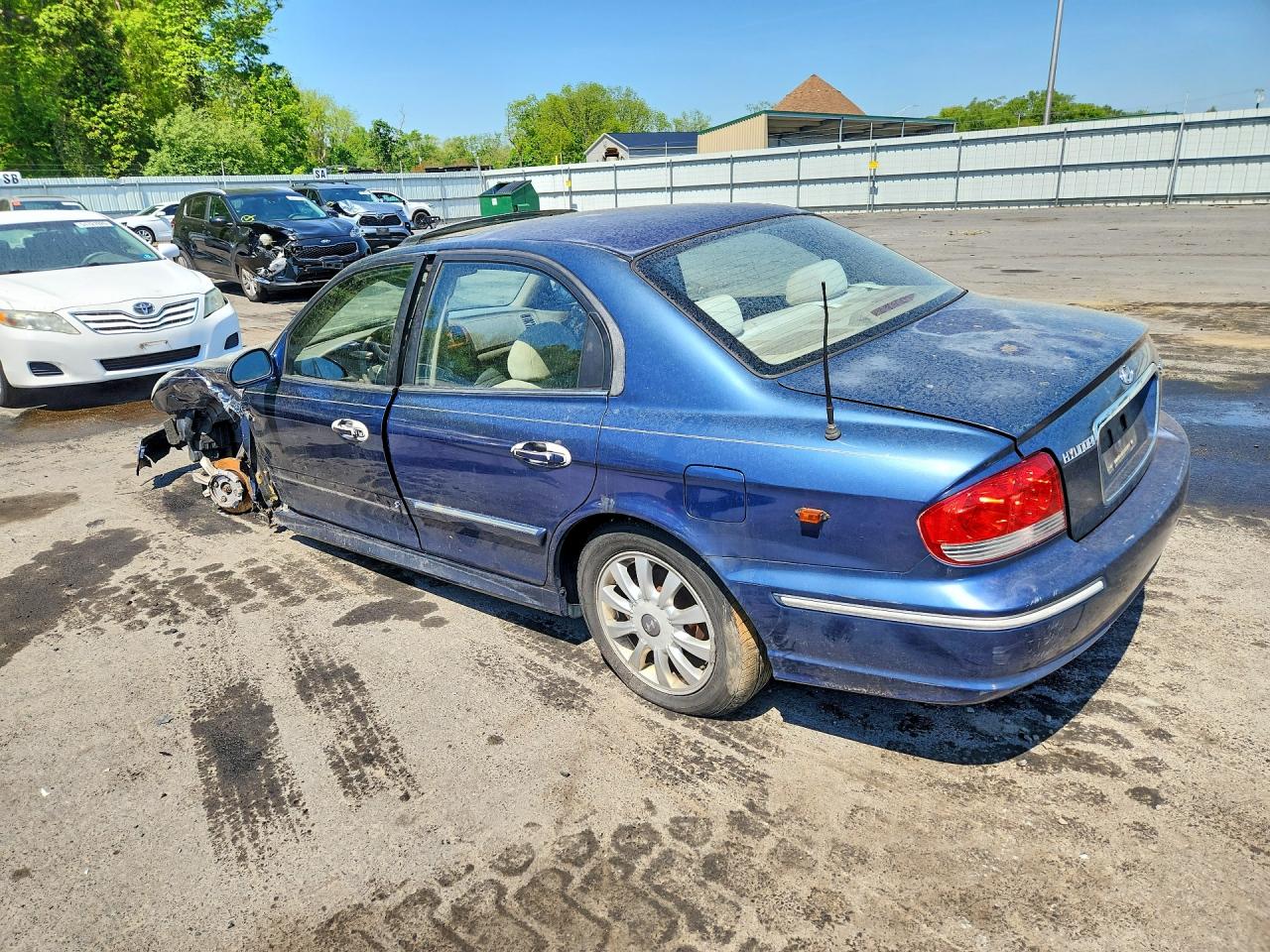 2004 HYUNDAI SONATA GLS photo 3