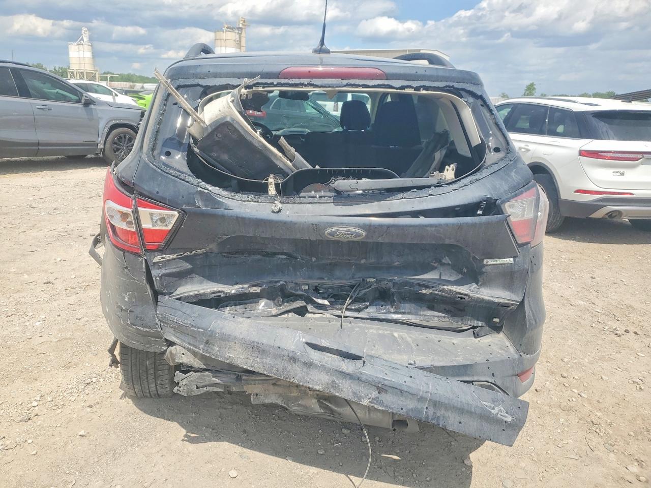 2018 FORD ESCAPE SE photo 11
