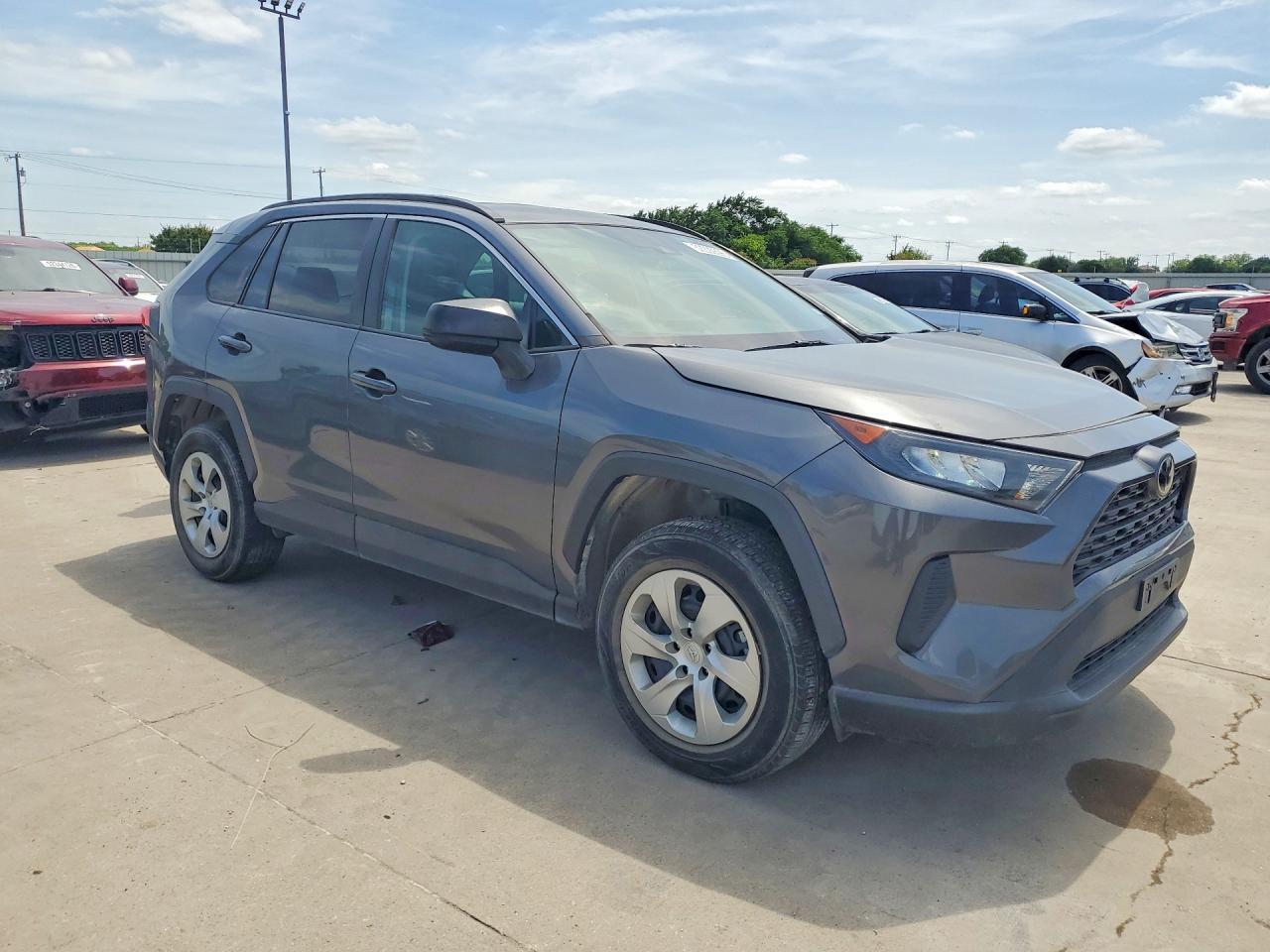 2021 TOYOTA RAV4 LE photo 7