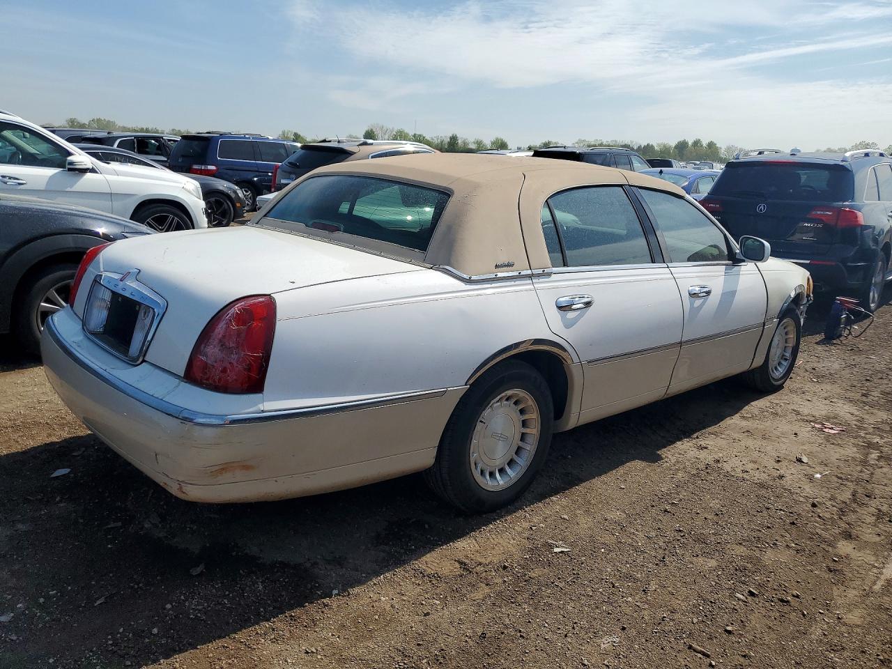 2000 LINCOLN TOWN CAR EXECUTIVE photo 5
